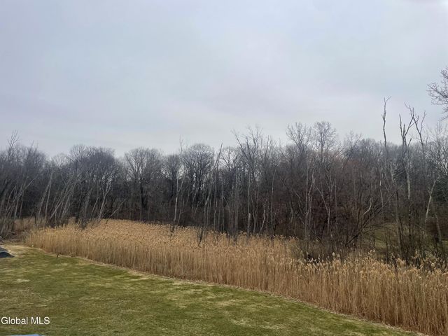 70 Island View Road, Colonie, NY 12047