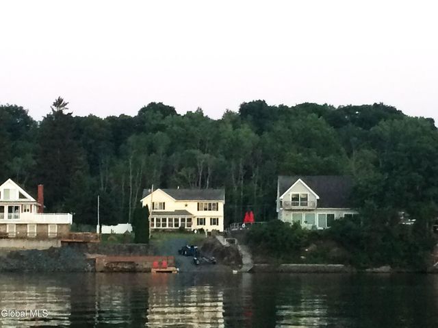 70 Island View Road, Colonie, NY 12047