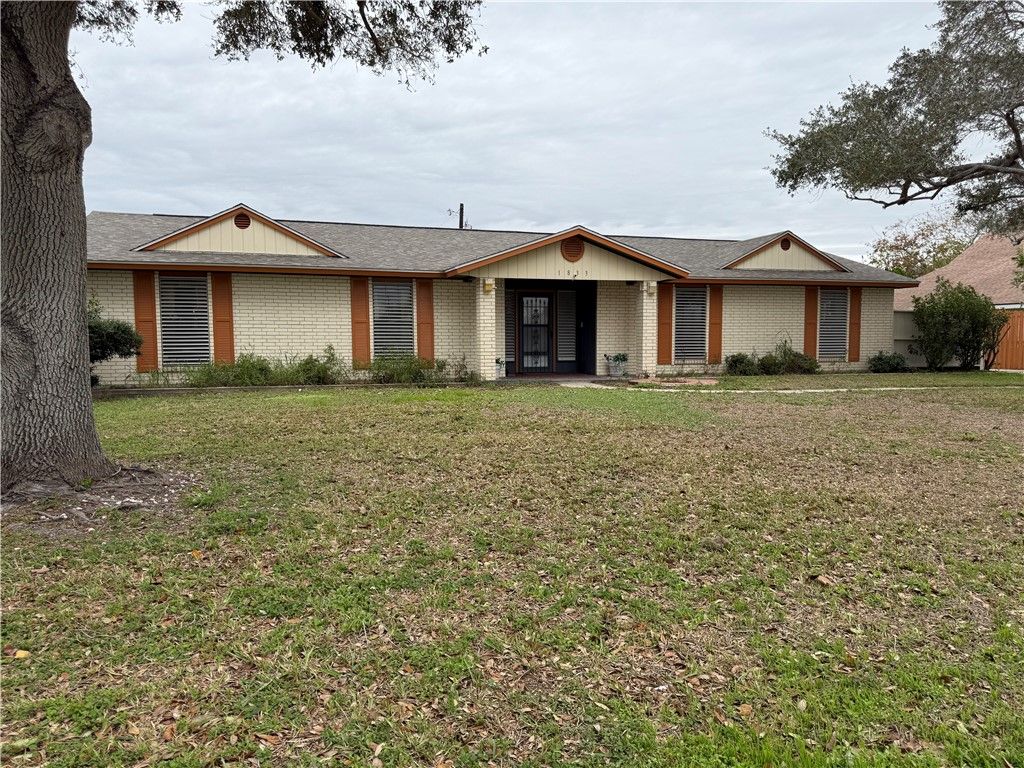 1833 Daly Dr, Corpus Christi, TX 78412
