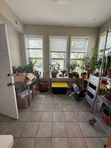 2022 N SEMINARY Avenue 2F, Chicago, IL 60614