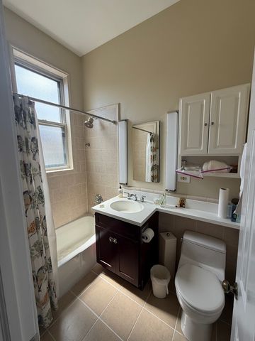 2022 N SEMINARY Avenue 2F, Chicago, IL 60614