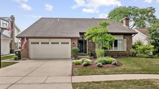 2107 Wheeler Street, Woodridge, IL 60517