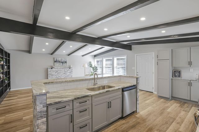 984 Sunbury Road, Columbus, OH 43219