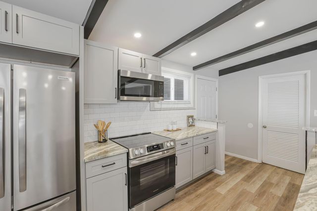 984 Sunbury Road, Columbus, OH 43219