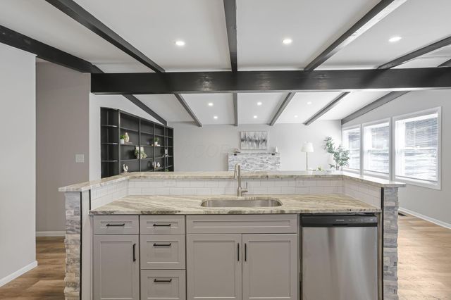 984 Sunbury Road, Columbus, OH 43219