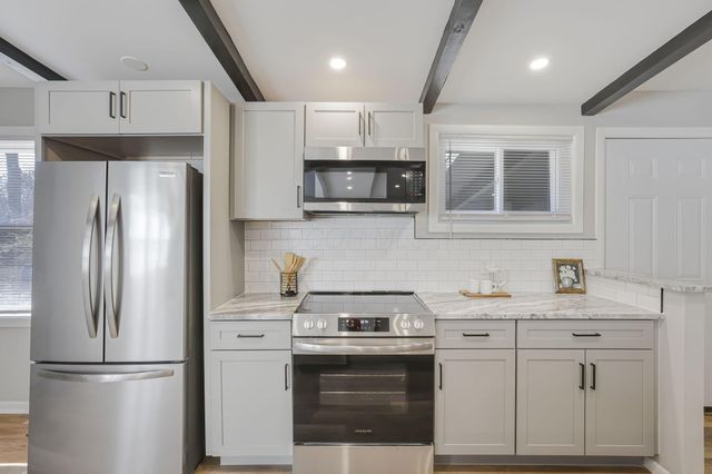 984 Sunbury Road, Columbus, OH 43219