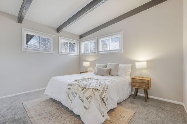 984 Sunbury Road, Columbus, OH 43219