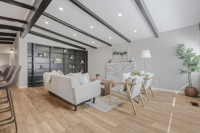 984 Sunbury Road, Columbus, OH 43219