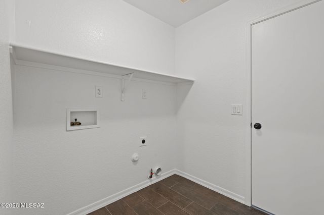 13368 E Almond Crest Drive, Vail, AZ 85641