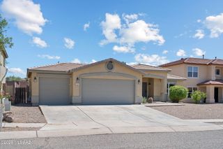 13368 E Almond Crest Drive, Vail, AZ 85641