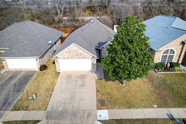 8257 Edgepoint Trail, Fort Worth, TX 76053