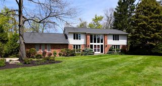 9 Pepper Creek Drive, Pepper Pike, OH 44124
