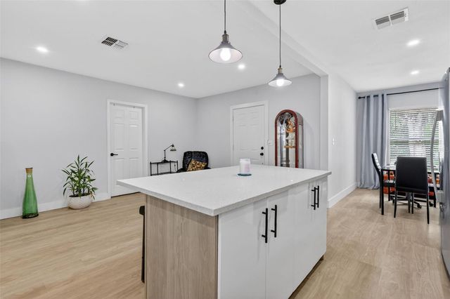 1114 PINE AVENUE, Sanford, FL 32771