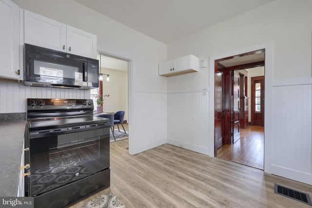 631 S BROAD ST, Lititz, PA 17543