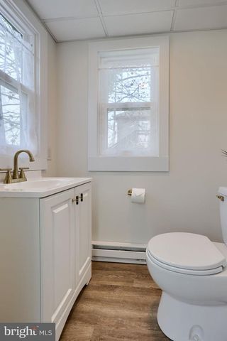 631 S BROAD ST, Lititz, PA 17543