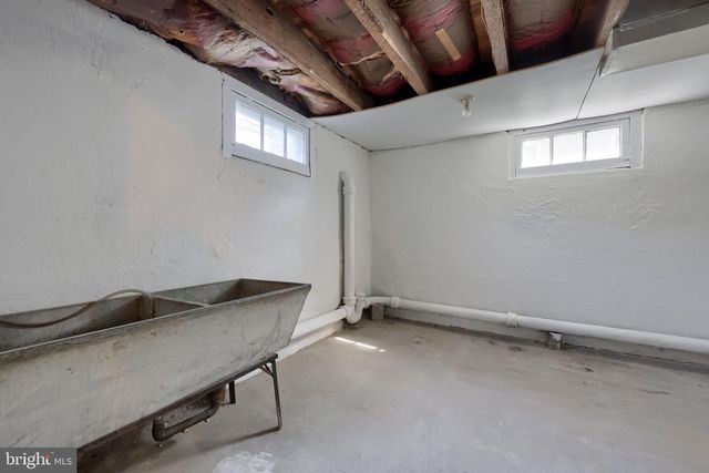 631 S BROAD ST, Lititz, PA 17543