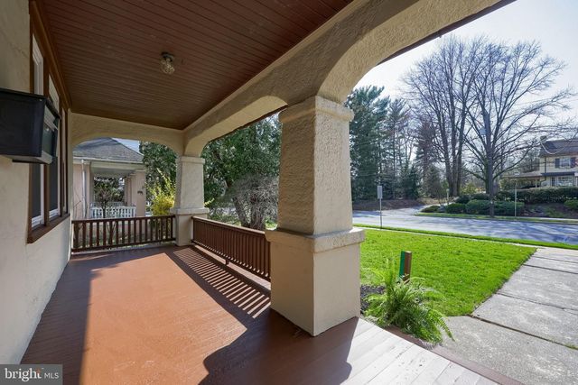 631 S BROAD ST, Lititz, PA 17543
