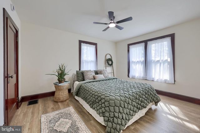 631 S BROAD ST, Lititz, PA 17543