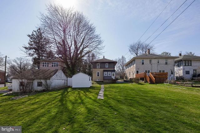 631 S BROAD ST, Lititz, PA 17543