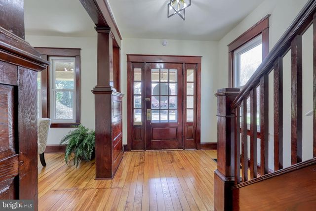 631 S BROAD ST, Lititz, PA 17543