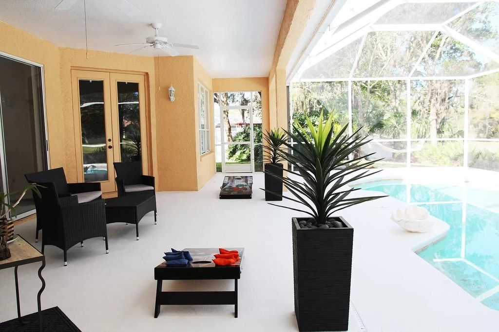 Image 38 of property listing at 6020 CATLIN DRIVE, Tampa, FL 33647