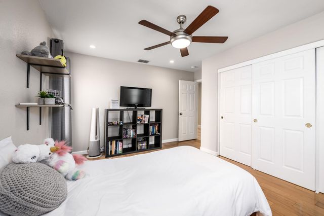 612 Plum Creek Ct, Folsom, CA 95630