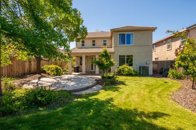 612 Plum Creek Ct, Folsom, CA 95630
