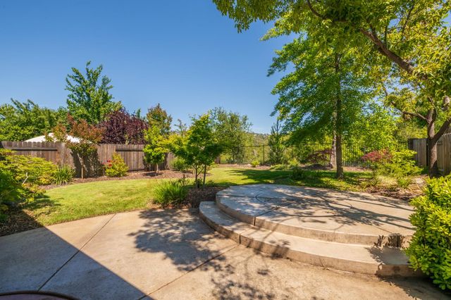 612 Plum Creek Ct, Folsom, CA 95630