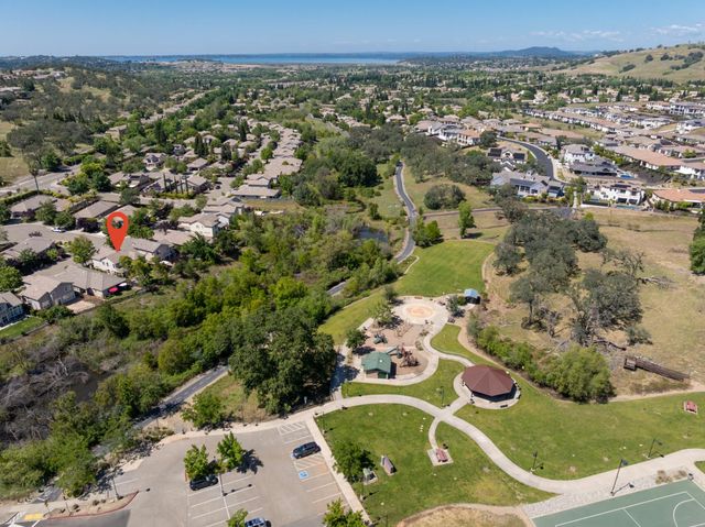 612 Plum Creek Ct, Folsom, CA 95630