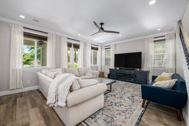 612 Plum Creek Ct, Folsom, CA 95630