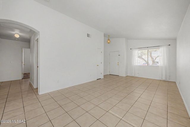 10486 E Dusky Willow Drive, Tucson, AZ 85747
