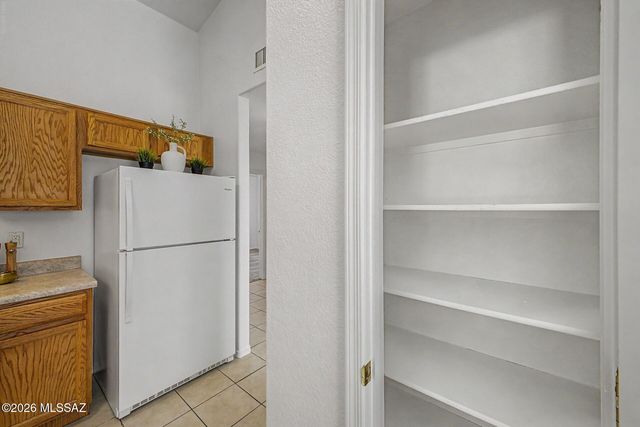 10486 E Dusky Willow Drive, Tucson, AZ 85747