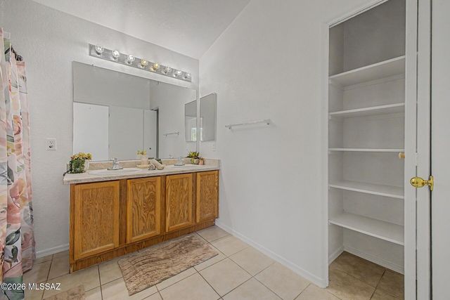 10486 E Dusky Willow Drive, Tucson, AZ 85747
