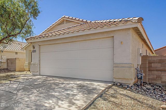 10486 E Dusky Willow Drive, Tucson, AZ 85747