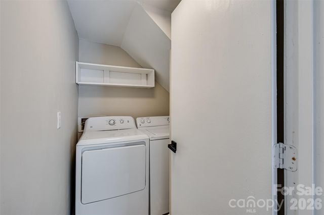 7456 Crowflock Court, Charlotte, NC 28226