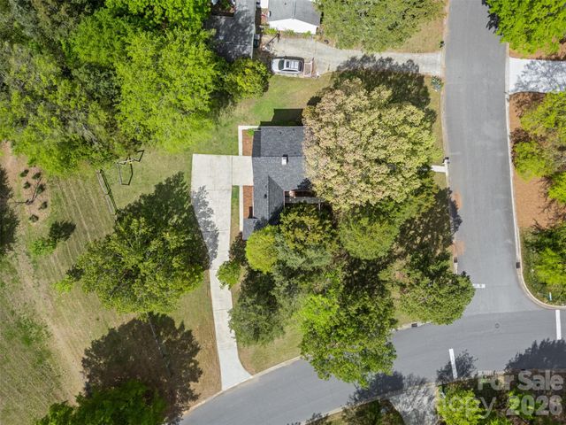 7456 Crowflock Court, Charlotte, NC 28226