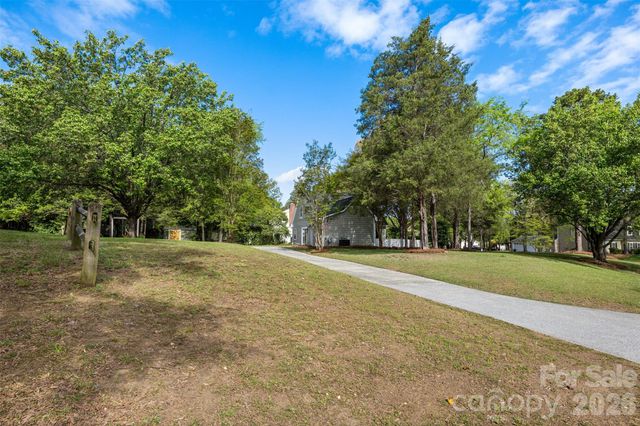 7456 Crowflock Court, Charlotte, NC 28226