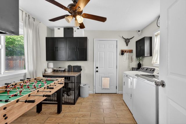 648 Q St, Rio Linda, CA 95673