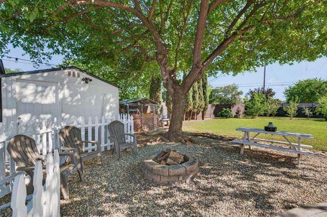 648 Q St, Rio Linda, CA 95673