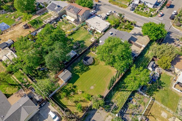 648 Q St, Rio Linda, CA 95673