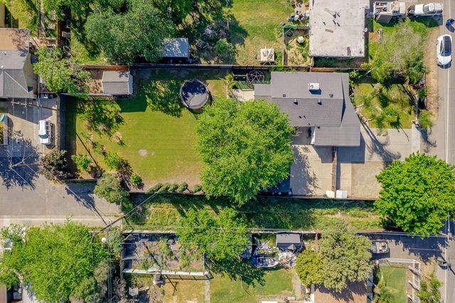 648 Q St, Rio Linda, CA 95673