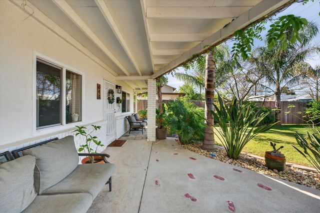 648 Q St, Rio Linda, CA 95673