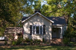 94 W Sharon Road, Glendale, OH 45246