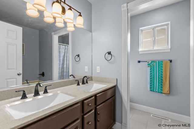 5709 KENNEDY DR, Cheyenne, WY 82001