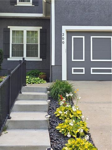 200 Shoreline Drive, Louisburg, KS 66053