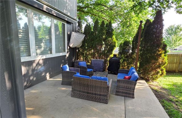 200 Shoreline Drive, Louisburg, KS 66053