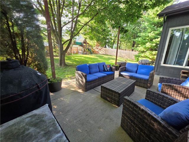 200 Shoreline Drive, Louisburg, KS 66053