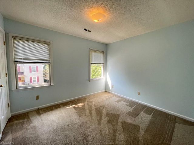 3 Planters Wood Trail, Greensboro, NC 27407