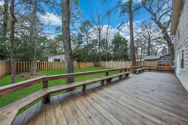 32 E Lance Leaf Road, The Woodlands, TX 77381