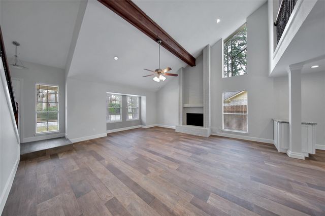 32 E Lance Leaf Road, The Woodlands, TX 77381